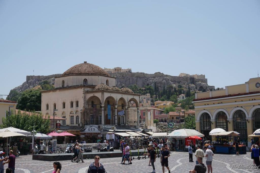 Quartier Monastiraki, Athènes @pink.turtle.blog